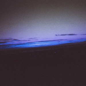 一边操逼一边打电话,操她
